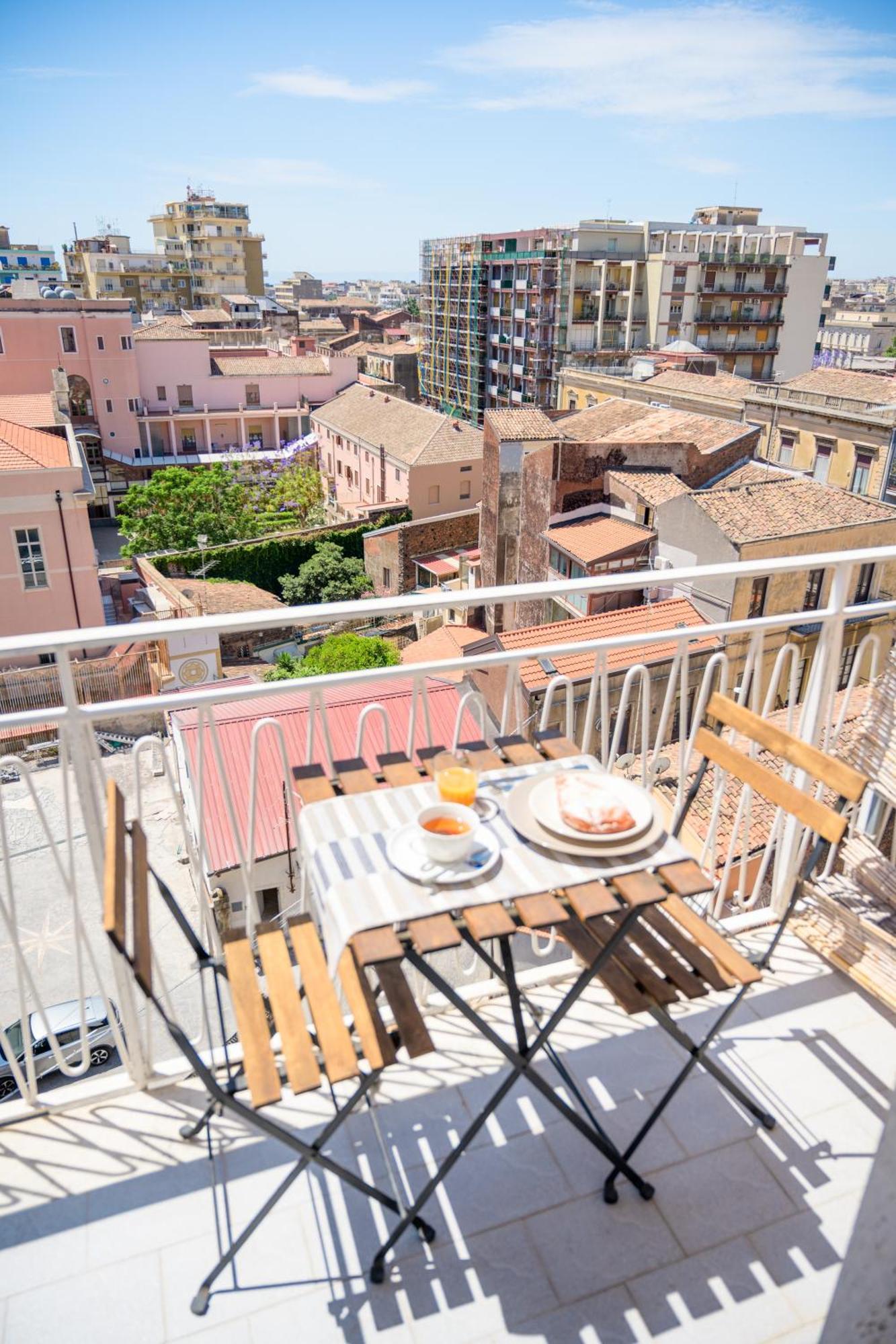 Room 65 Catania Exterior photo